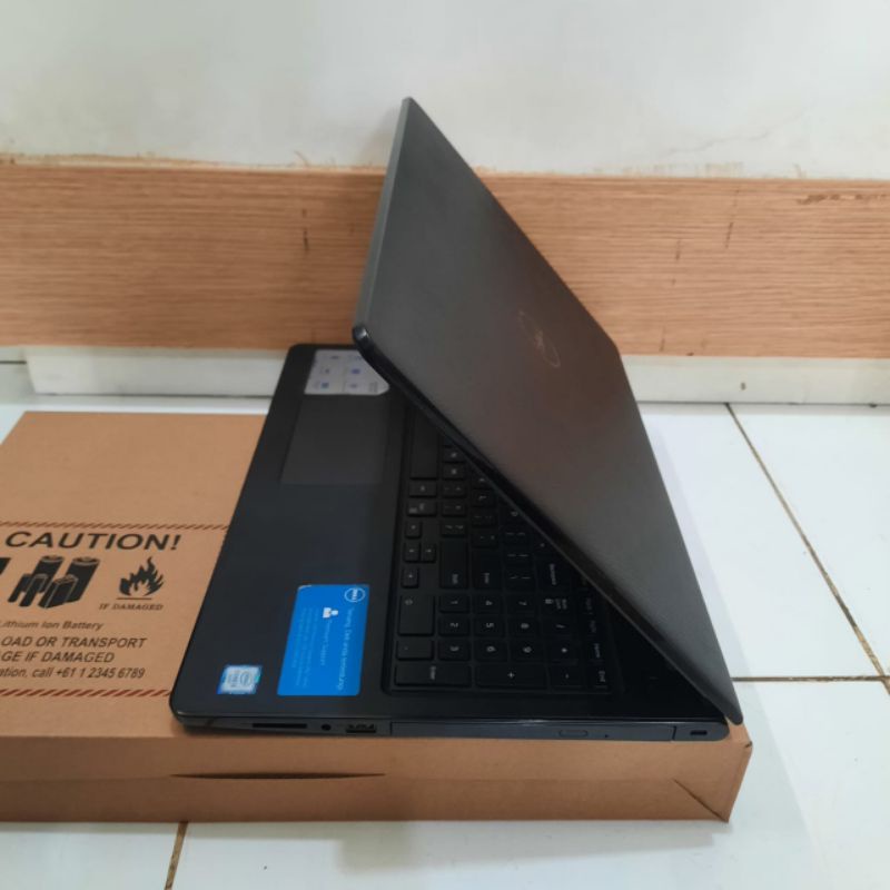 Laptop Dell inspiron 15-3567 Cor i3-6006U Ram 4GB HDD 1TB  Layar 15 inch Windows 10 Full aplikasi siap pakai