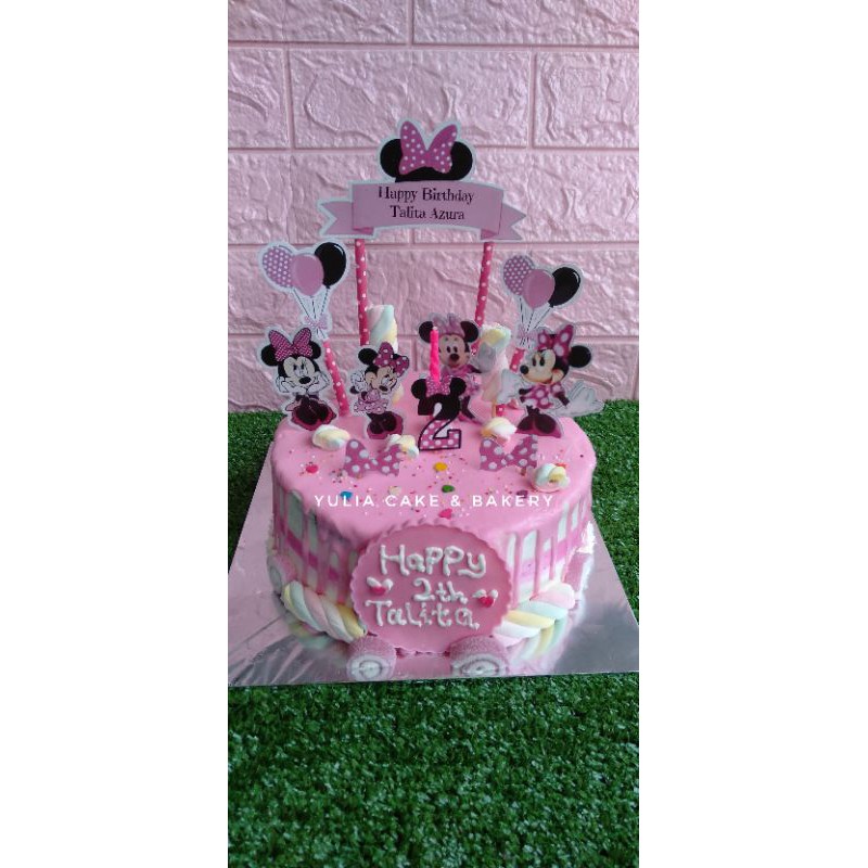 

minie mouse cake