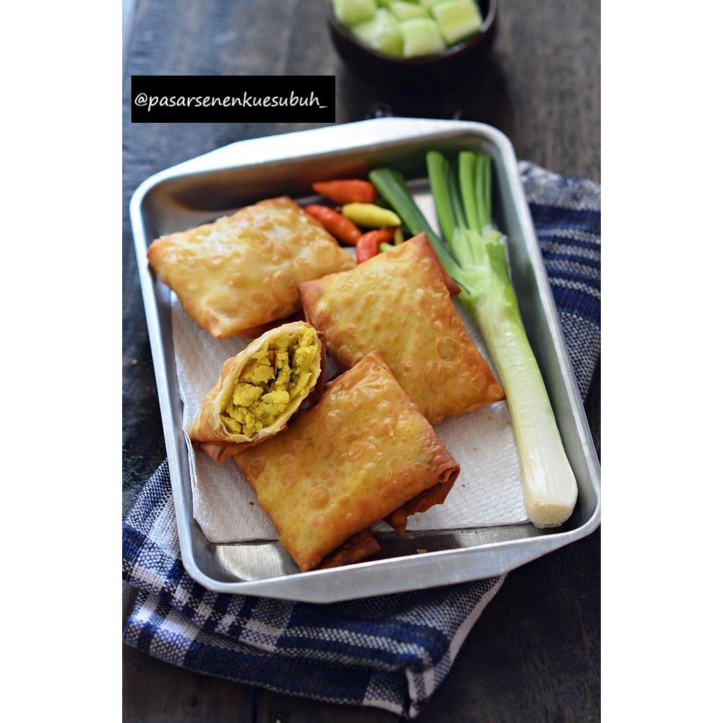 

Martabak Goreng / Kue Subuh / Kue Basah / Jajanan Pasar Senen