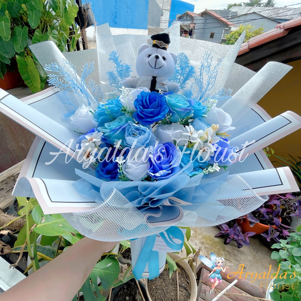 Bouquet Bunga PREMIUM [READY STOCK] | Buket Kelulusan, Anniversary, Graduation, Sidang | Boneka Wisuda / Profesi [TNI, Polisi, Dokter, SD, SMP, SMA, Pilot, Perawat Apoteker, Nahkoda, Awak Kapal, Guru, Murid, DLL] | Bucket, Bouqet