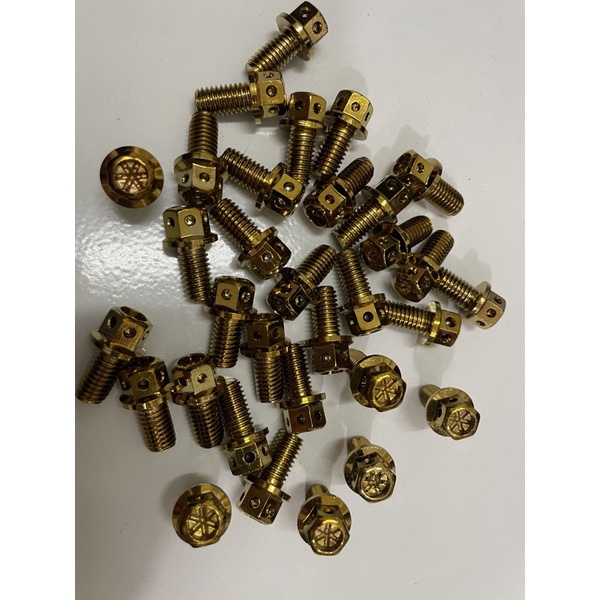 baut probolt flower tutup oli gardan GOLD drat 12 panjang