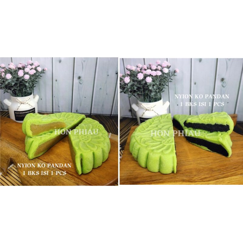 

NYION KO PANDAN MERK HON PHIAU /KUE BULAN/MOON CAKE/TIONG CIU PIA