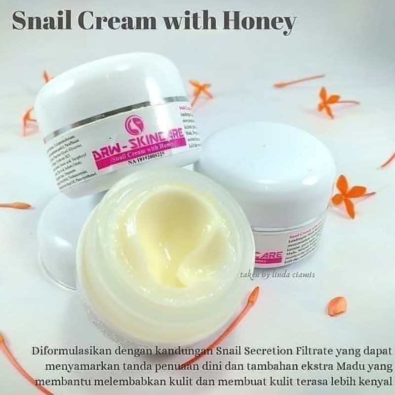 SNAIL CREAM WITH HONEY