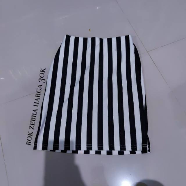 Preloved bludru scuba knit gaudi the executive  sabrina 