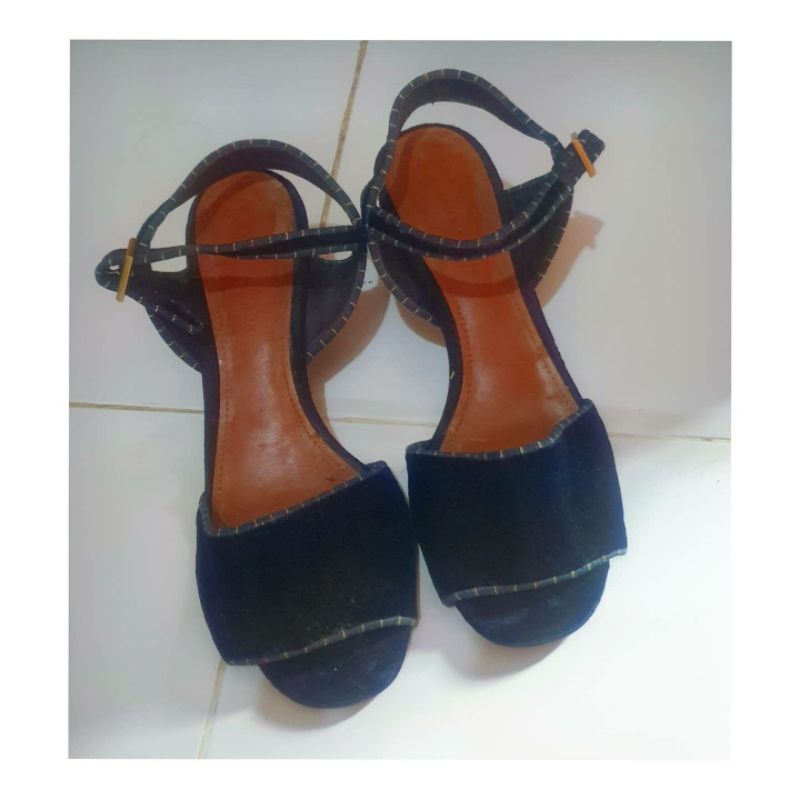 Charles and keith suede shoes