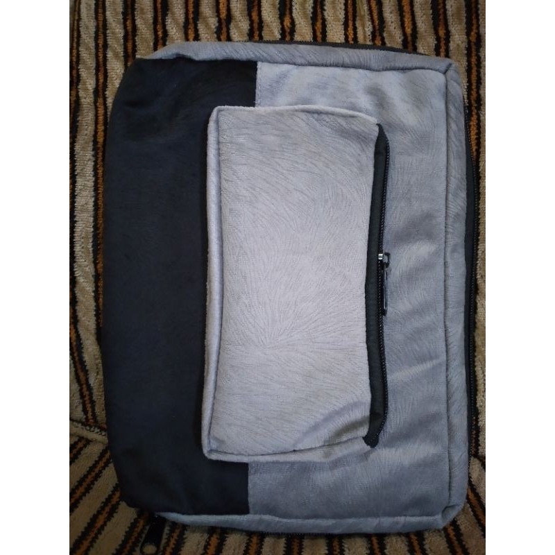 sampul alquran makna berkantung