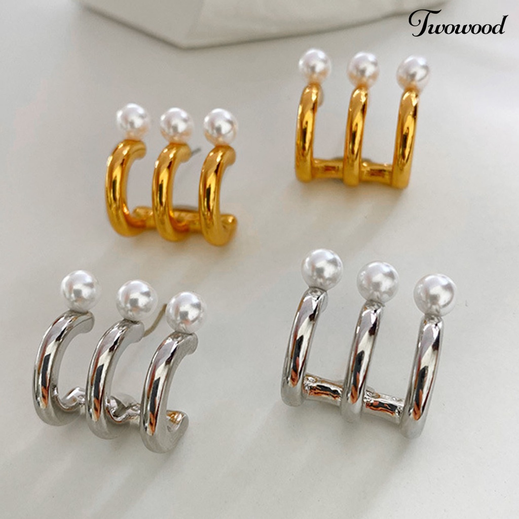 1 Pasang Anting Stud Tiga Lapis Aksen Mutiara Imitasi Warna Kontras Untuk Wanita
