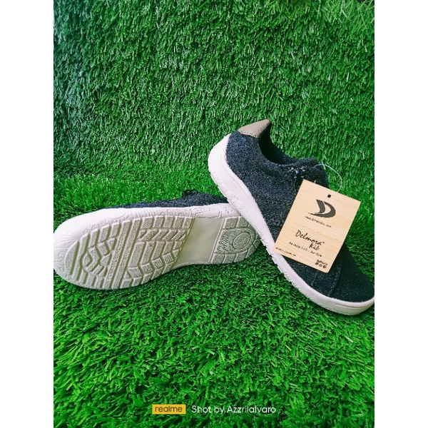 sepatu Delmora kids chia low