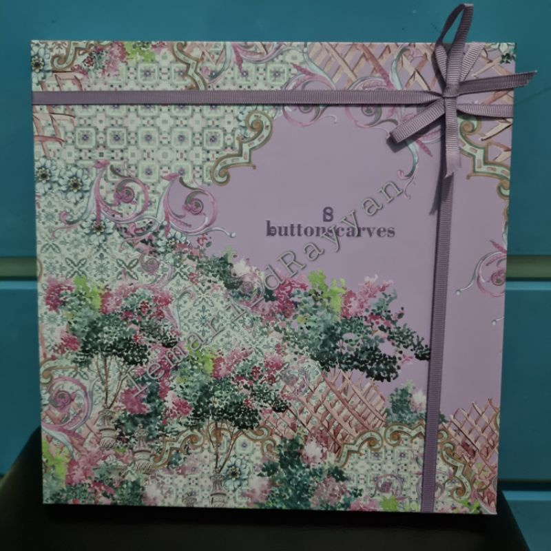 NEW Buttonscarves Sevilla series - Lavanda