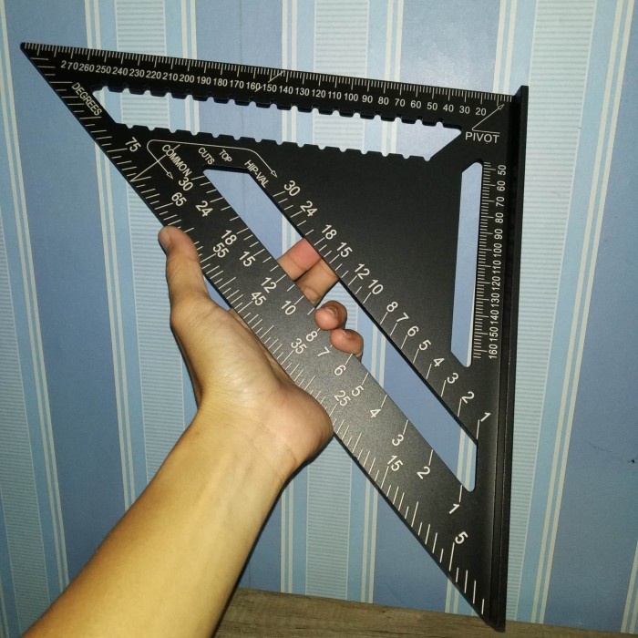 

Limited Penggaris Segitiga,Sekon 12 Inch Besar 30 Cm Penggaris Segitiga Hitam Berkualitas