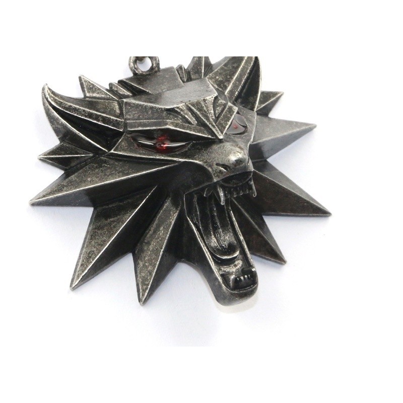 Kalung Rantai dengan Liontin Bentuk Serigala Mata Merah Gaya Punk Vintage untuk Pria / Wanita