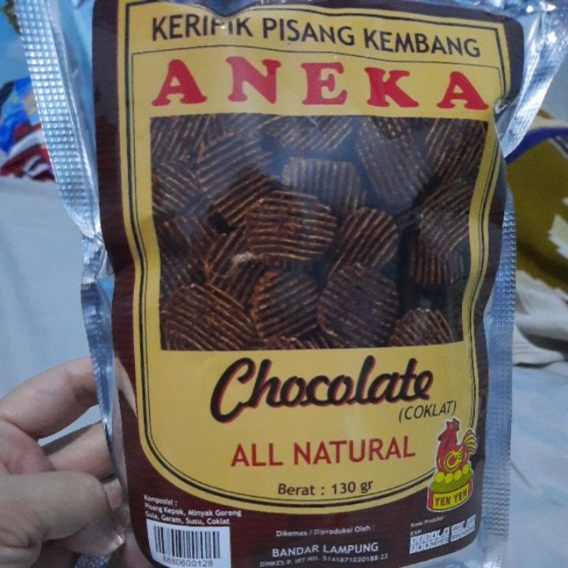 

keripik pisang/keripik pisang kembang/aneka sari rasa/oleh2 khas lampung