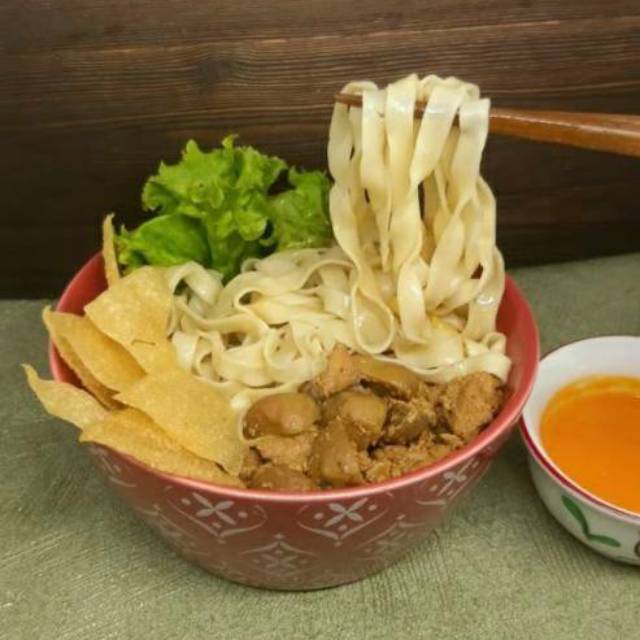 

BAKMIE AYAM JAMUR FROZEN HALAL