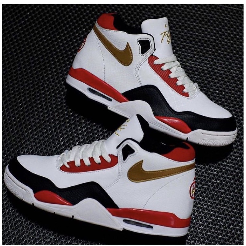 Nike Air Flight 89 White Gold University Red