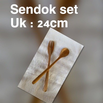 Piring Bulat Liuk Kayu Jati 20cm/ Kualitas Super/ Dijamin Ori