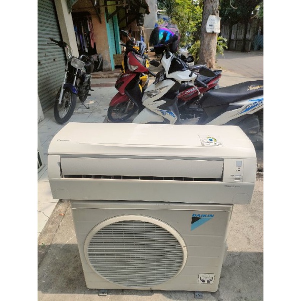 AC DAIKIN 1 1/2 PK Standar Thailand Second