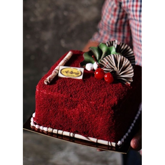 

AROMA RED VELVET KUE TART ULANG TAHUN