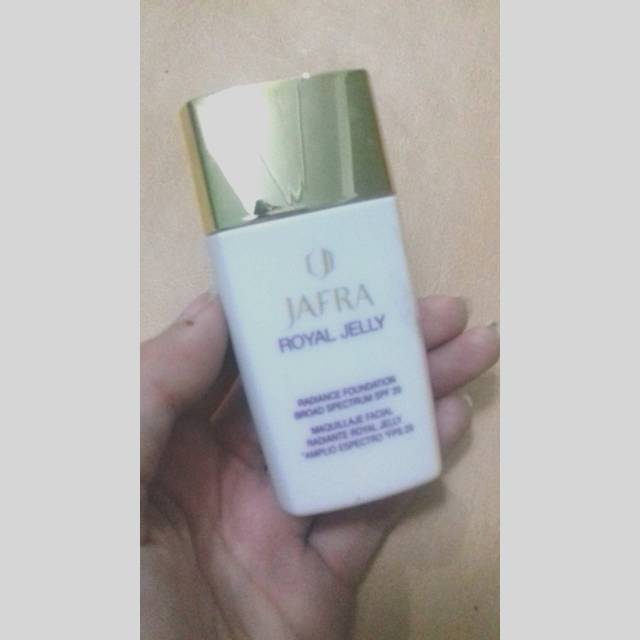 JAFRA ROYAL JELLY FOUNDATION