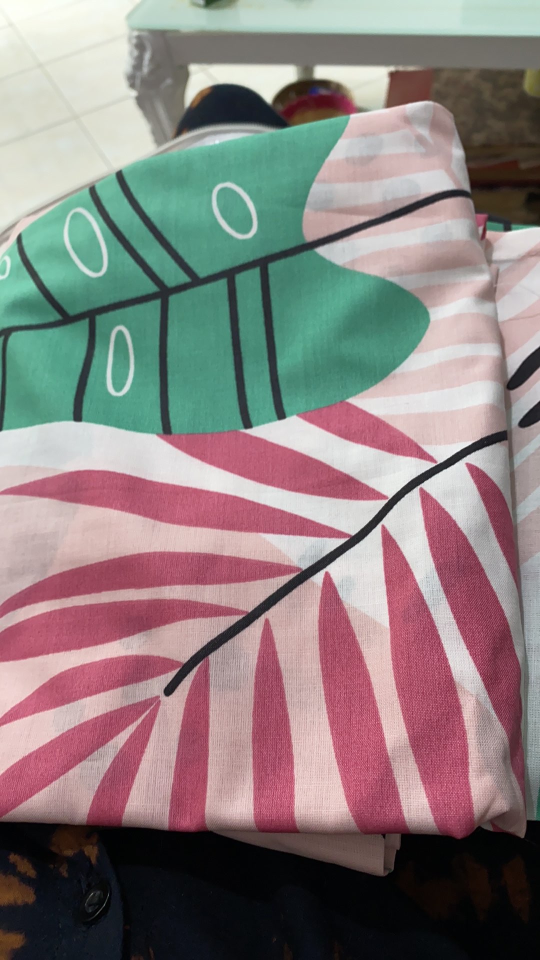 Sprei Double 160x200 And 140x200 Bahan Katun Star Cvc Lokal  Bisa Custom Ukuran  Kotak Pesan