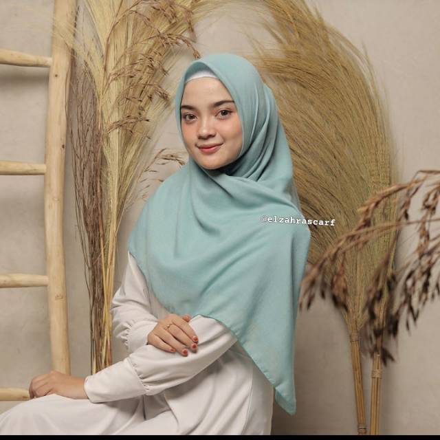 Jilbab segi empat biru wardah elzahrascraf
