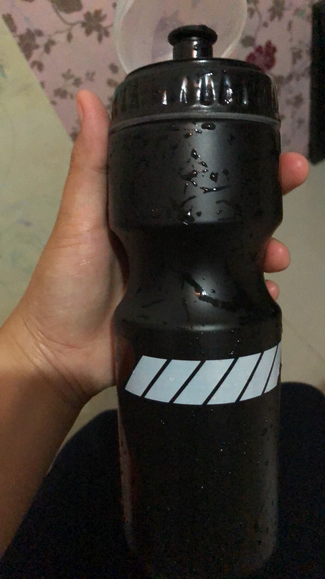 Paket Botol Minum Sepeda Gunung Botol Serat Karbon Berbentuk V.