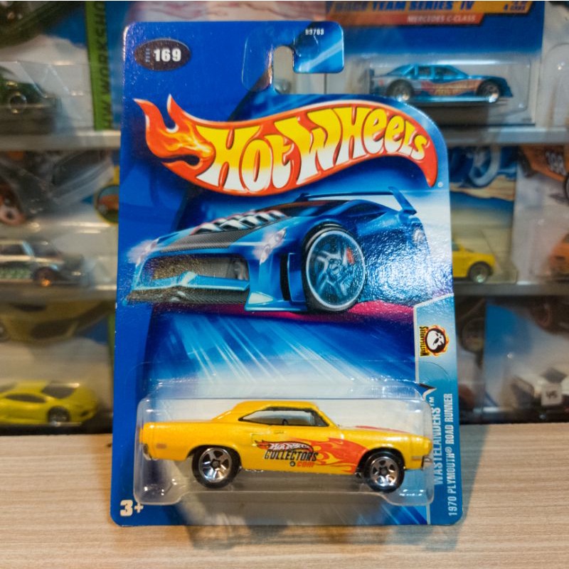 HOT WHEELS 1970 PLYMOUTH ROAD RUNNER YELLOW - WASTELANDERS - BLUE CARD