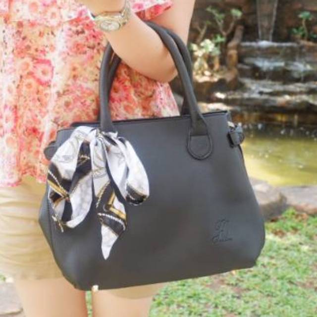 JH IVORY BAG with SRAFT