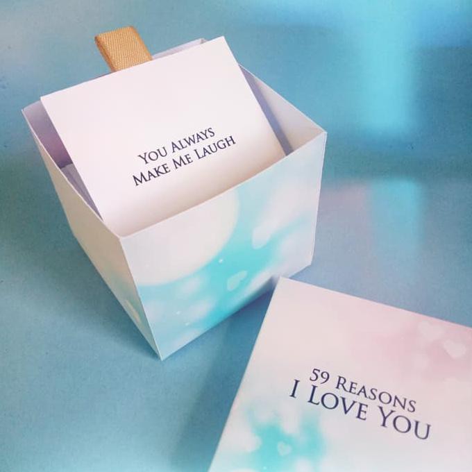 

Siap Kirim Kotak Hadiah 59 Reasons Kado Ultah Pacar Romantis Explosion Box Couple Ayo Beli