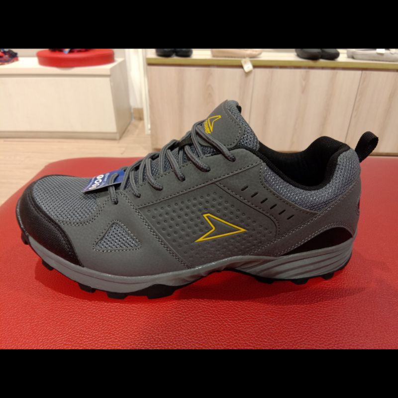 sepatu outdor pria/power/bata