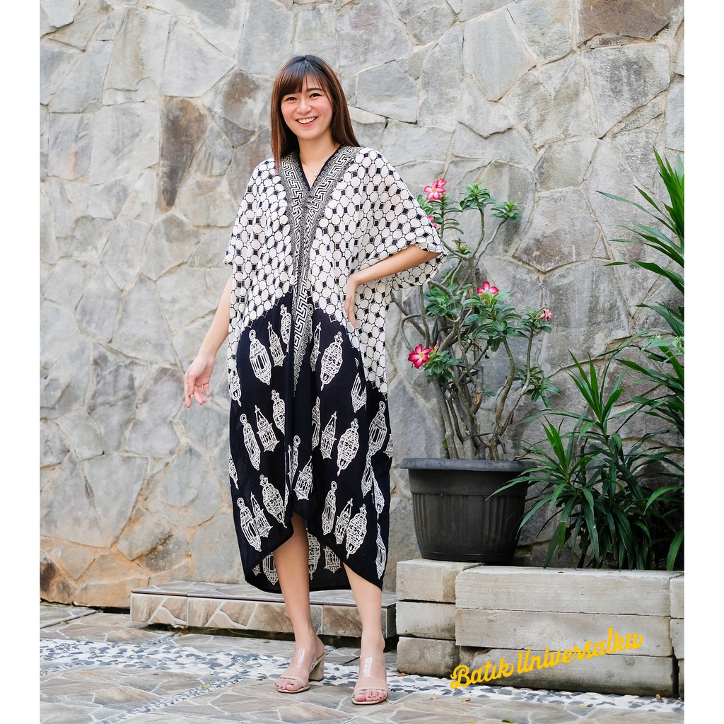 BATIK UNIVERSALKU - Kaftan Dress Batik Midi. Terusan Batik modern motif kawung lampion eid raya