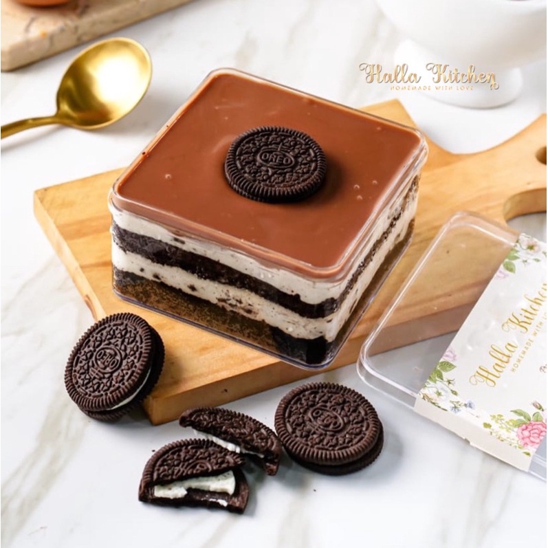 

Belgium Cheese Oreo Dessert Box