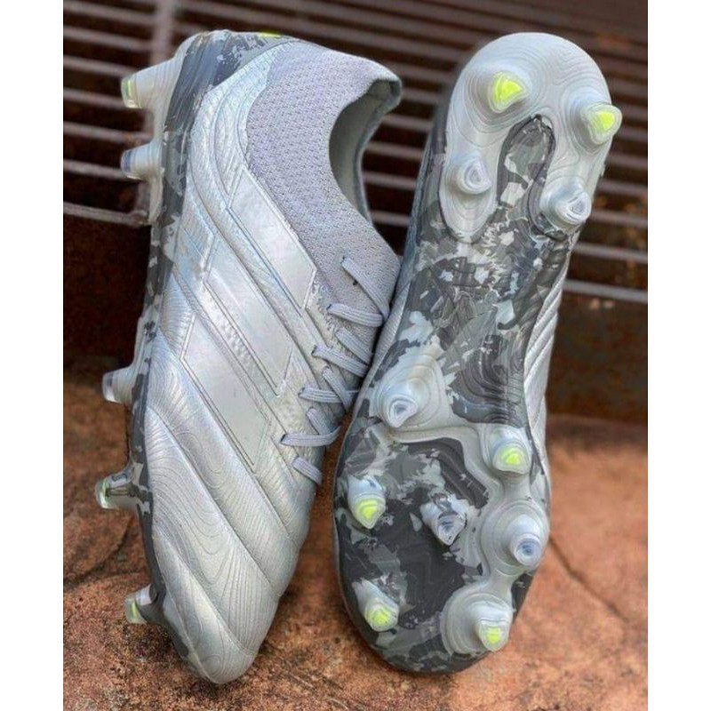 Sepatu Bola Adidas Copa 20.1
