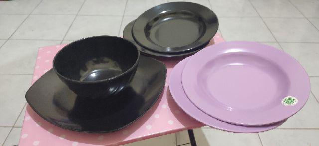 Piring Melamin Persegi Unica M5395