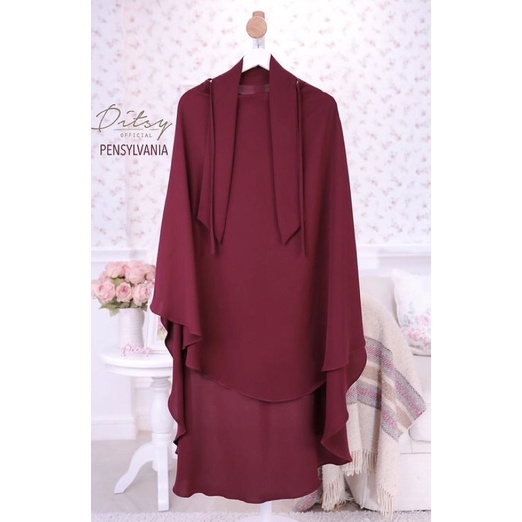 Ditsy Rawdah Mz Pennsylvania Short