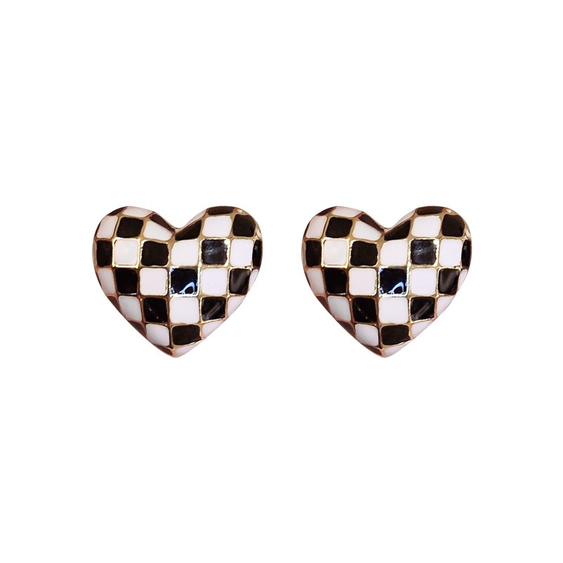 Heart Shape Checkerboard Simple Cute Earrings Sweet Girl Stud Earring Women Fashion Accessories