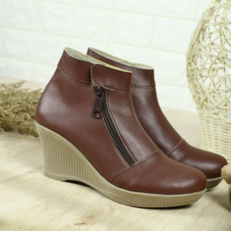 Sepatu Kerja Wanita Boots Wedges Afifah by zetnikshoes Original