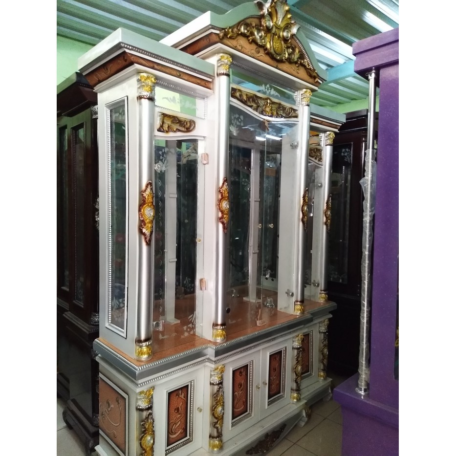 Lemari hias / lemari kaca / lemari pajangan kristal 4 pintu