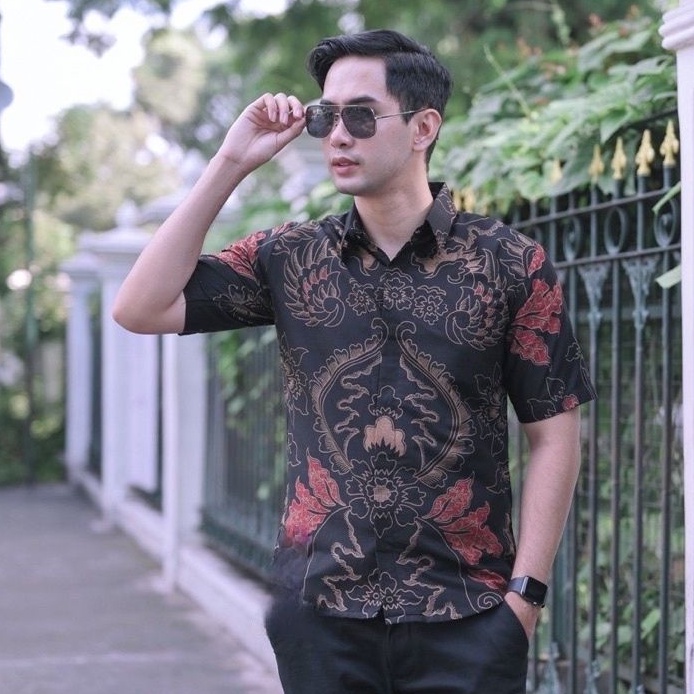 Baju Kemeja Batik Pria Lengan Pendek Modern Slimfit Full Furing