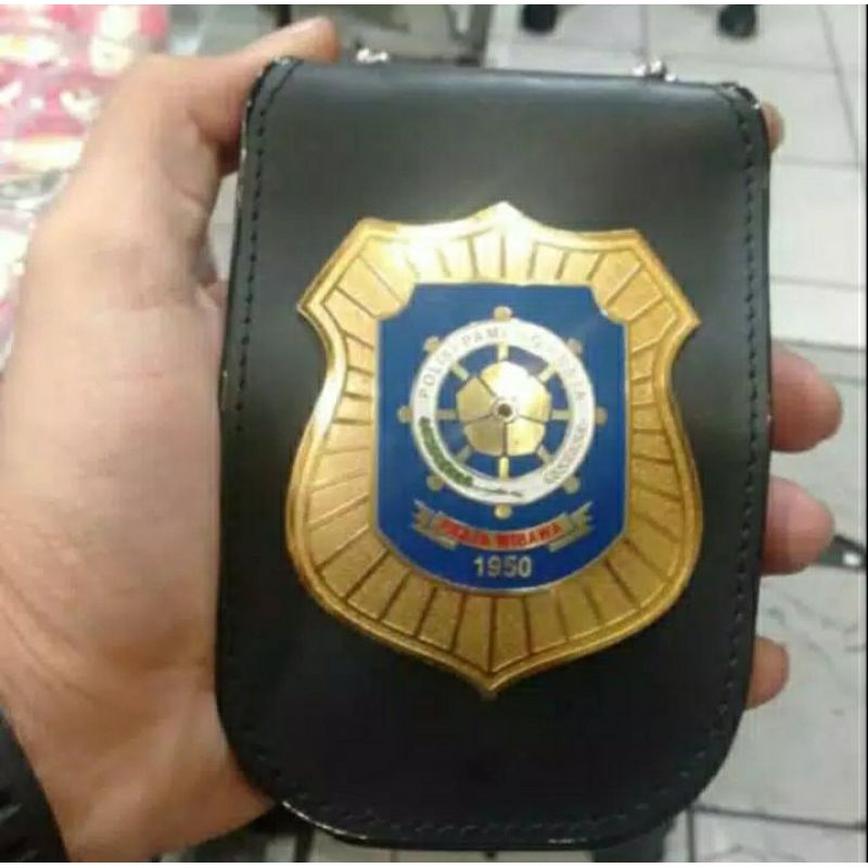 

kalung lencana KTA satpol PP gantungan ID card pol PP kalung nama satpol PP kalung id card satpol PP kalung lencana satpol PP kalung KTA satpol PP nametag satpol PP holder satpol PP kalung pengenal satpol PP