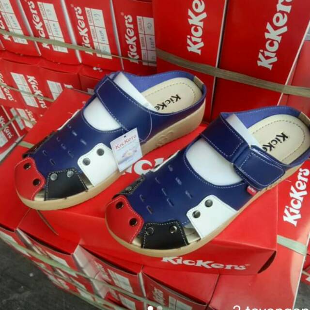 Sepatu sandal kickers 21 biru