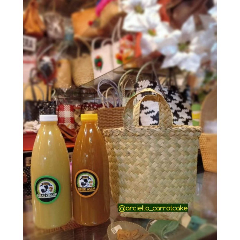 

Minuman Sehat Arciello/Jamu Beras Kencur/Jamu Kunir Asem/Paket Jamu/Dijamin 100% jamu bahan alami