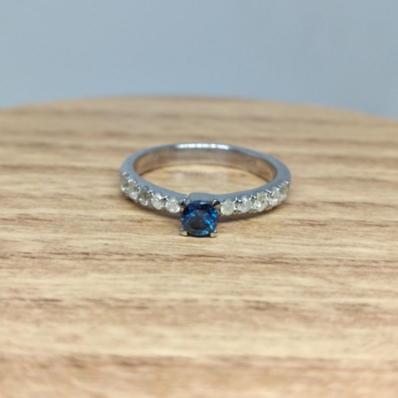 cincin perak berlian biru