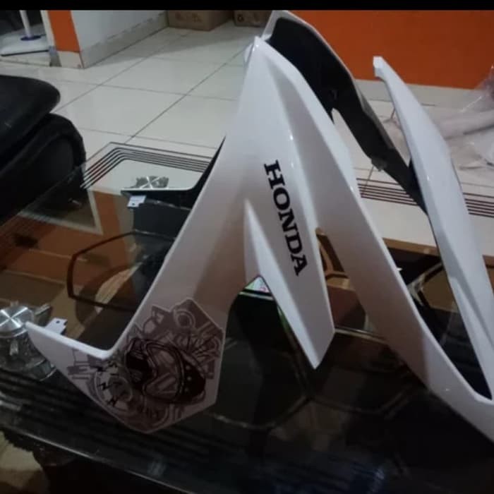 Tameng depan all new beat fi eco / body depan new beat fi putih