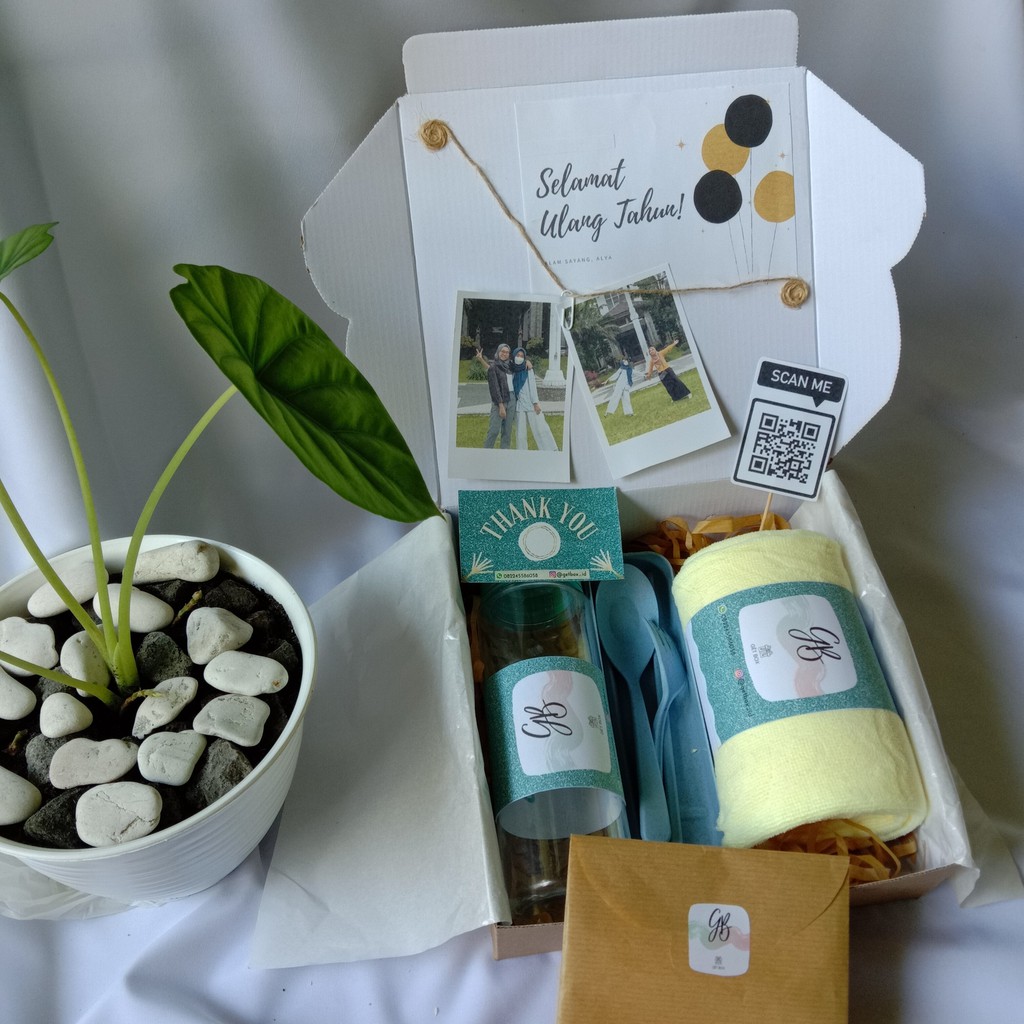 

Giftbox ✨Cinnamon 6✨ [ tumbler || set alat makan || handuk ]