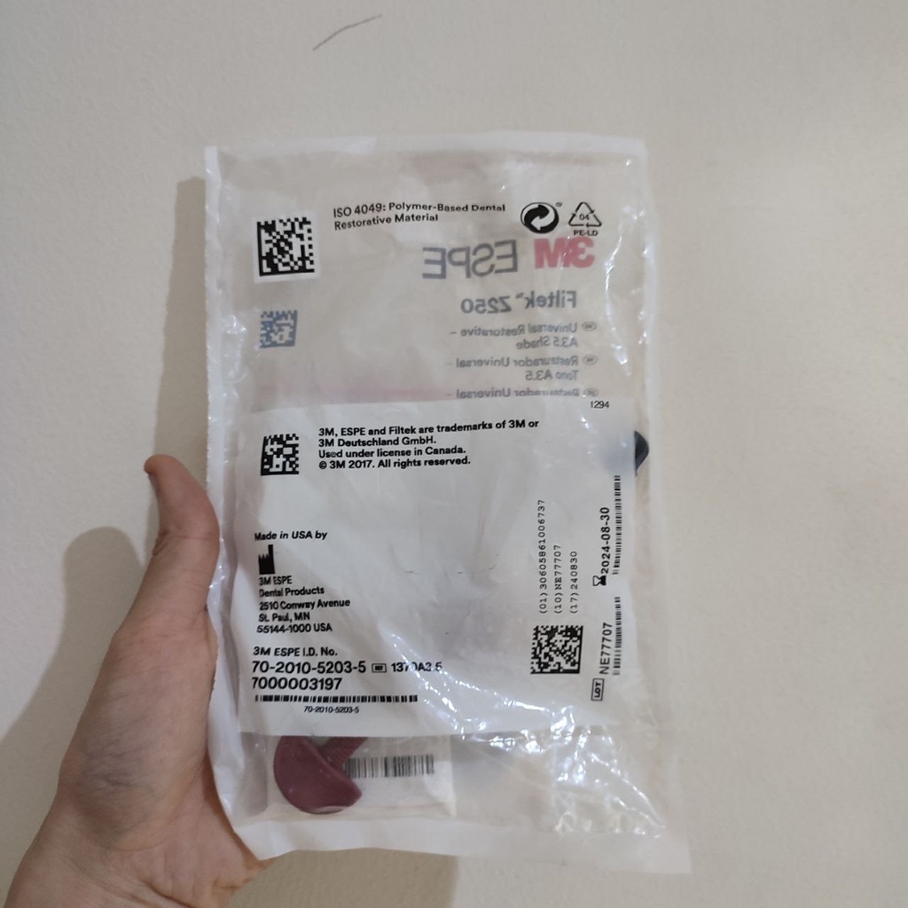 Resin Komposit 3M COMPOSITE KOMPOSIT Z250 UNIV REST SYR 4G LA / APAC 1370