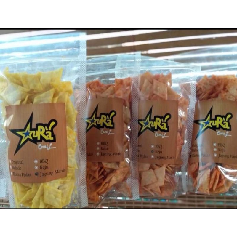 

keripik pangsit Aura cemils