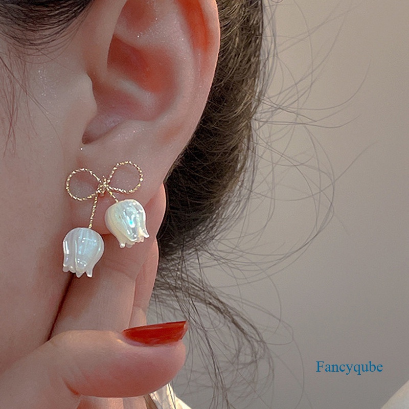 Fancyqube Anting Juntai Bentuk Bunga Tulip Warna Emas Putih Untuk Wanita