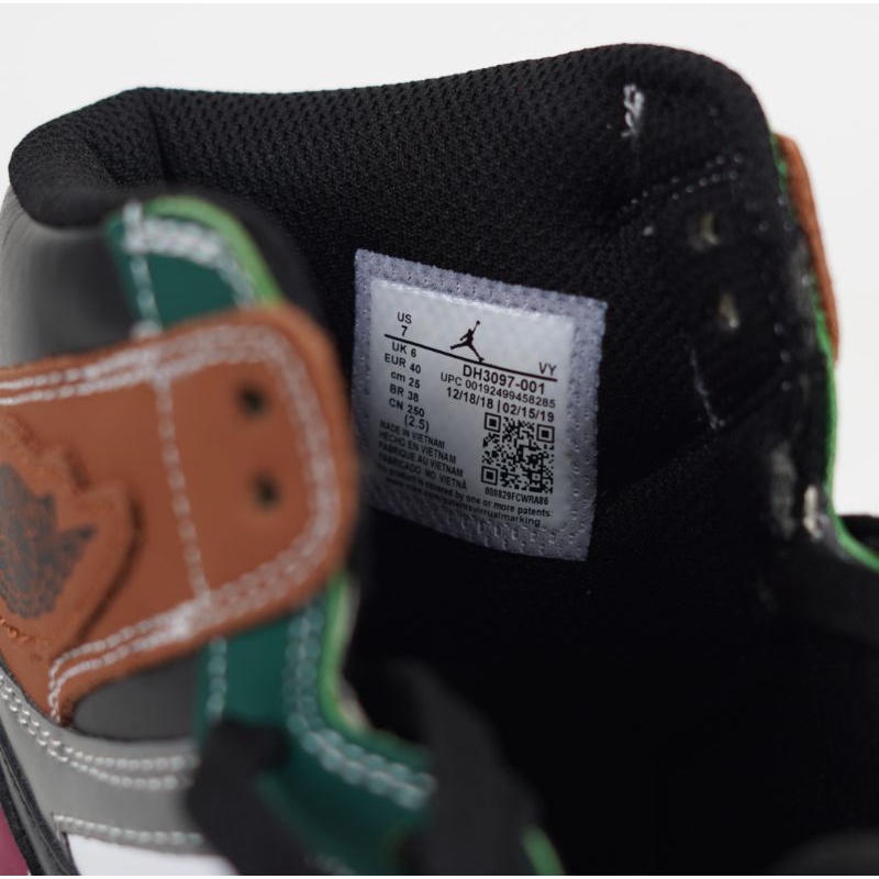 Sepatu Nike Air Jordan 1 High Og Hand Crafted