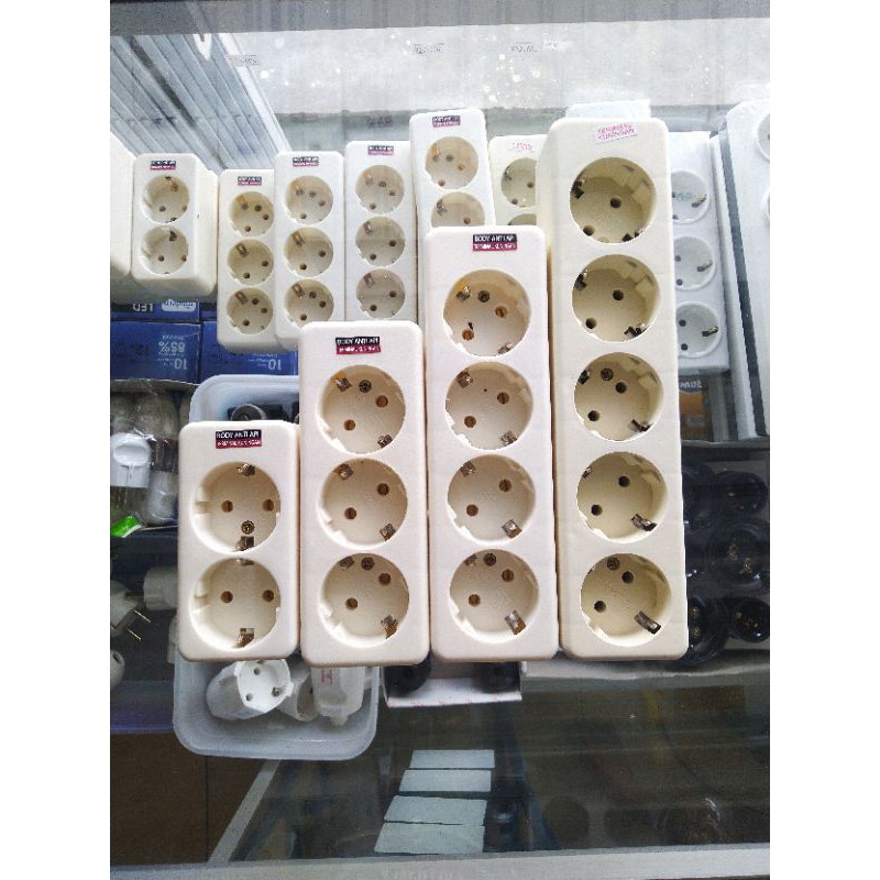 Stop Kontak Arde LOYAL Terminal Kuningan