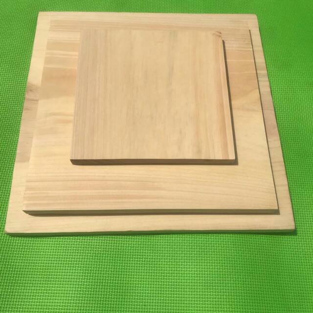 Talenan Kayu 30cm x30cm Papan Kayu Kotak